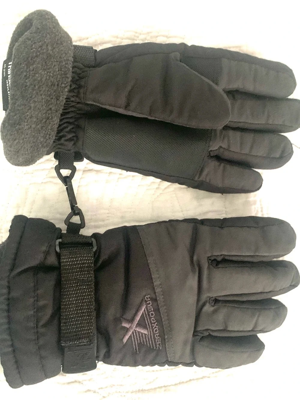 ZeroXposur Black and Dark Grey Winter Glove S/M kids